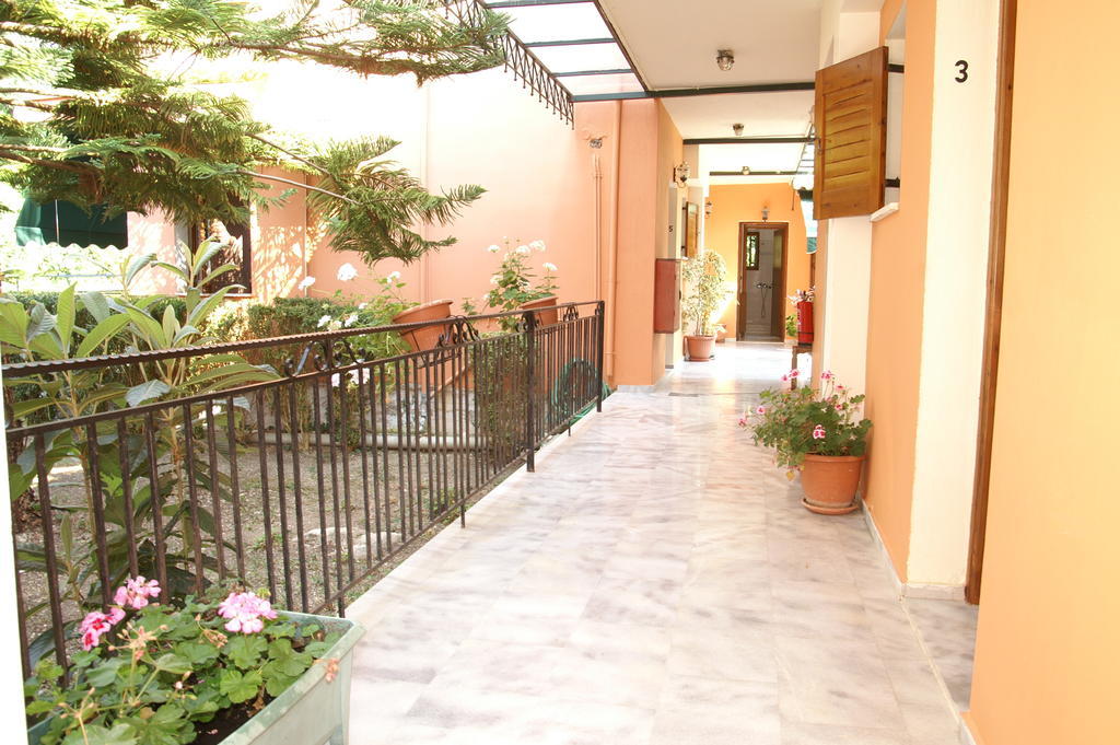Milos Studios Parga Esterno foto