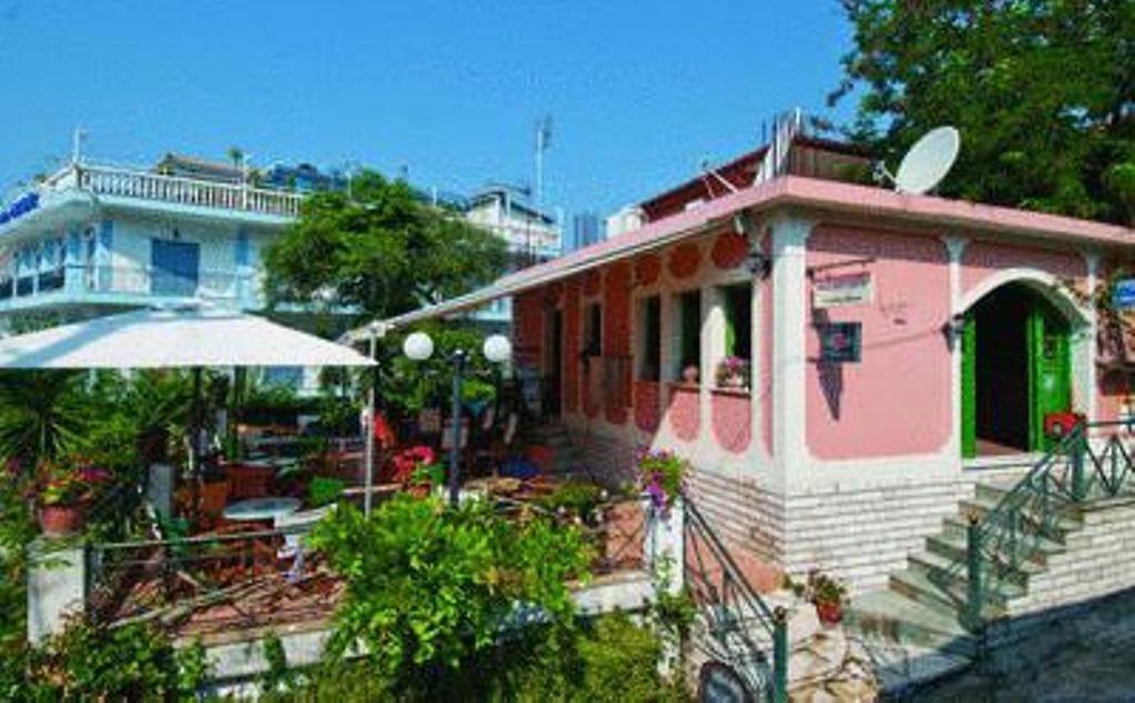 Milos Studios Parga Esterno foto